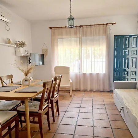 Casas De Flores * Los Canos De Meca