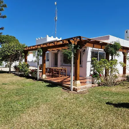 Casas De Flores Los Canos De Meca
